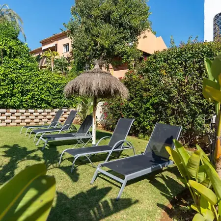 Lomas - Pool, Terrace & View