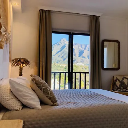 Lomas - Pool, Terrace & View Marbella
